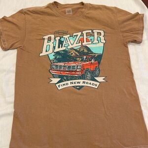 B1623 Chevrolet Mountains Graphic Tee GOOD CONDITIONIN SZ small